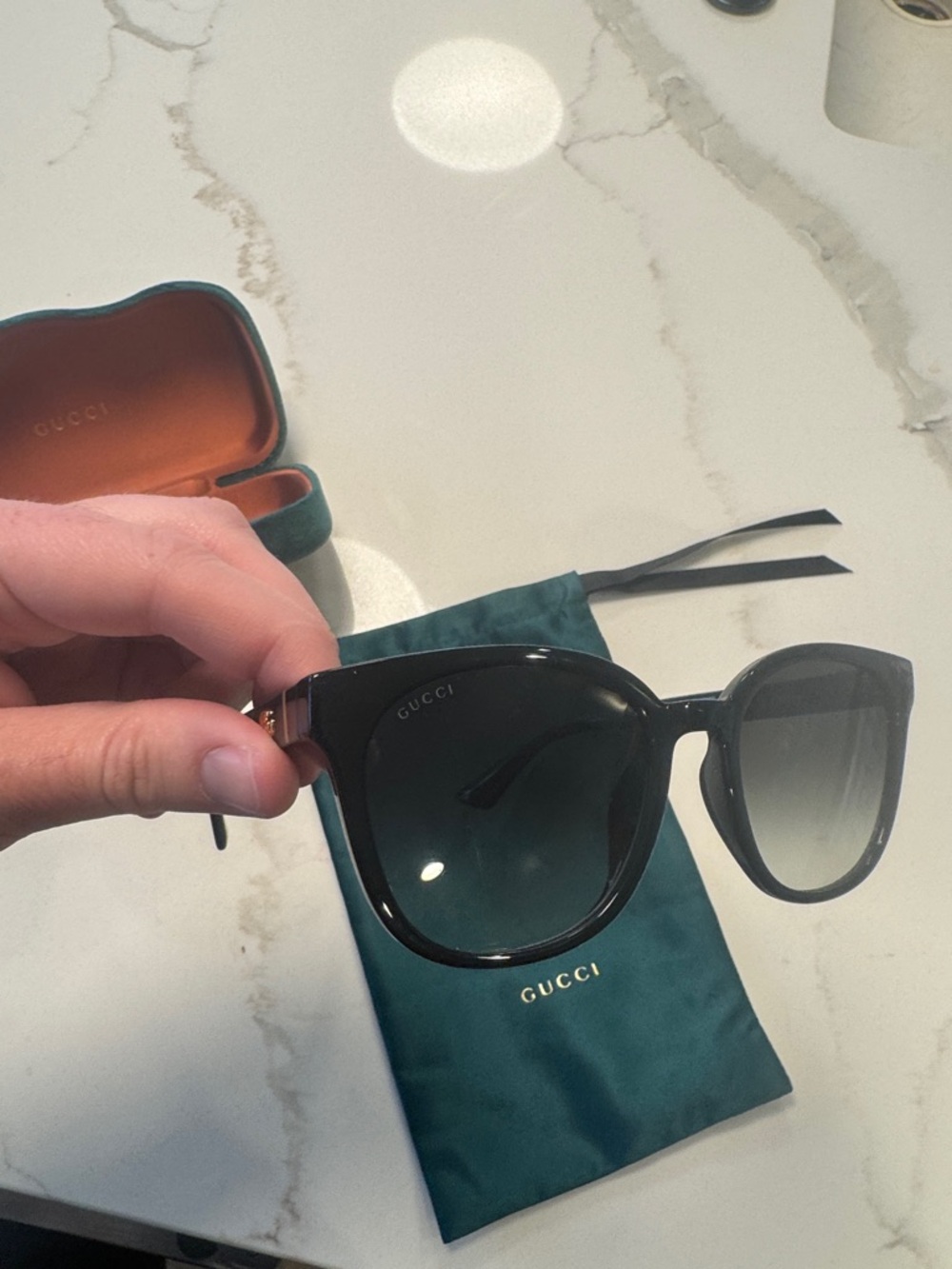 Gucci Black Women's Sunglasses with Teal Velvet Case & Teal Pouch - Picture 6 of 7